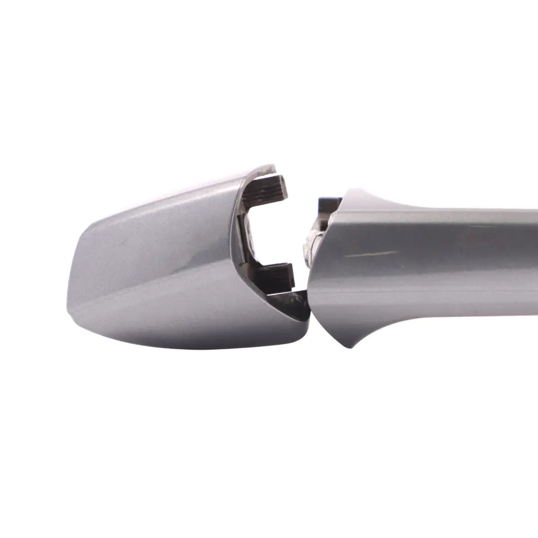 Asidero Delantero Puerta Izquierda Gris Selenita - 992 para Mercedes W204 con número de pieza A2047600170 Mercedes W204 Asidero Delantero Puerta Izquierda Gris Selenita - 992 - SKU A2047600170-SEL - Número de pieza A2047600170