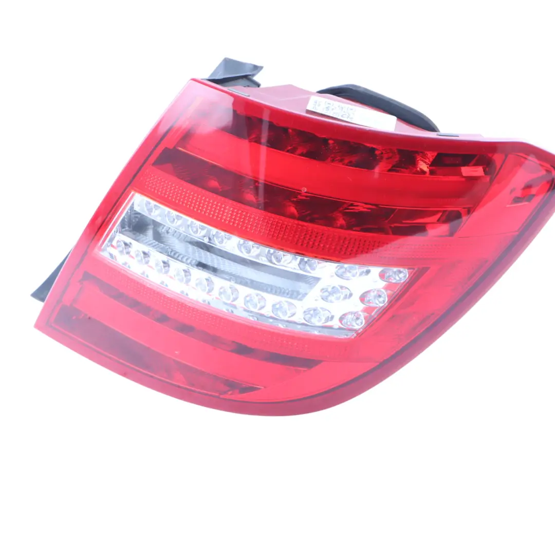 Mercedes W204 Kombi Rücklicht Seitenverkleidung Licht hinten rechts - SKU A2048206564-2 - Teilenummer A2048206564