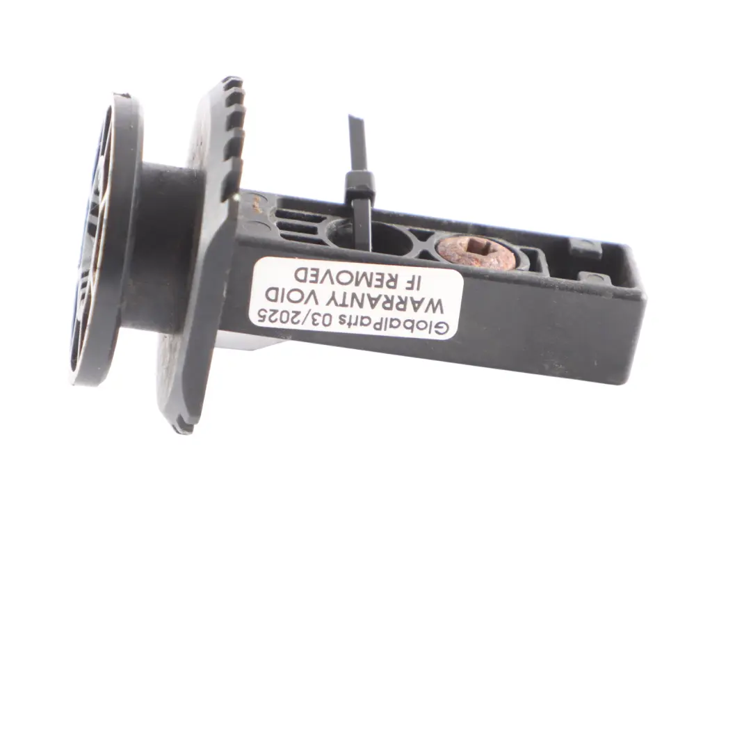 Ślizg Wspornik Mocowanie Zderzaka Przód do Mercedes W212 o numerze A2048800130 Mercedes W212 Ślizg Wspornik Mocowanie Zderzaka Przód - SKU A2048800130 - Numer Części A2048800130