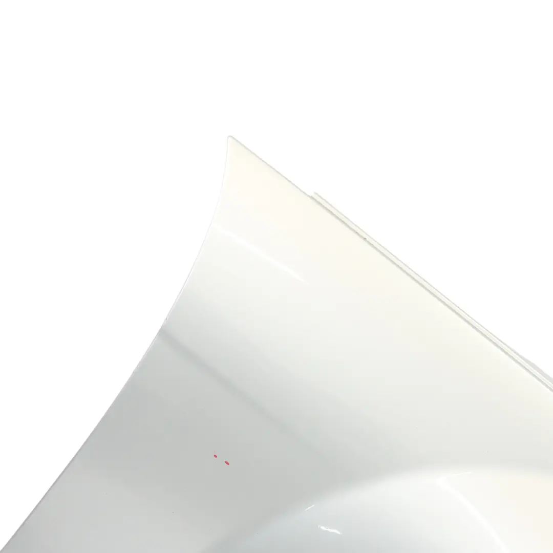 Panneau latéral de l'aile avant droite Iridium Silver - 775 pour Mercedes W204 à propos du numéro de pièce A2048801418 Mercedes W204 Panneau latéral de l'aile avant droite Iridium Silver - 775 - SKU A2048801418-IRS2 - Numéro de pièce A2048801418