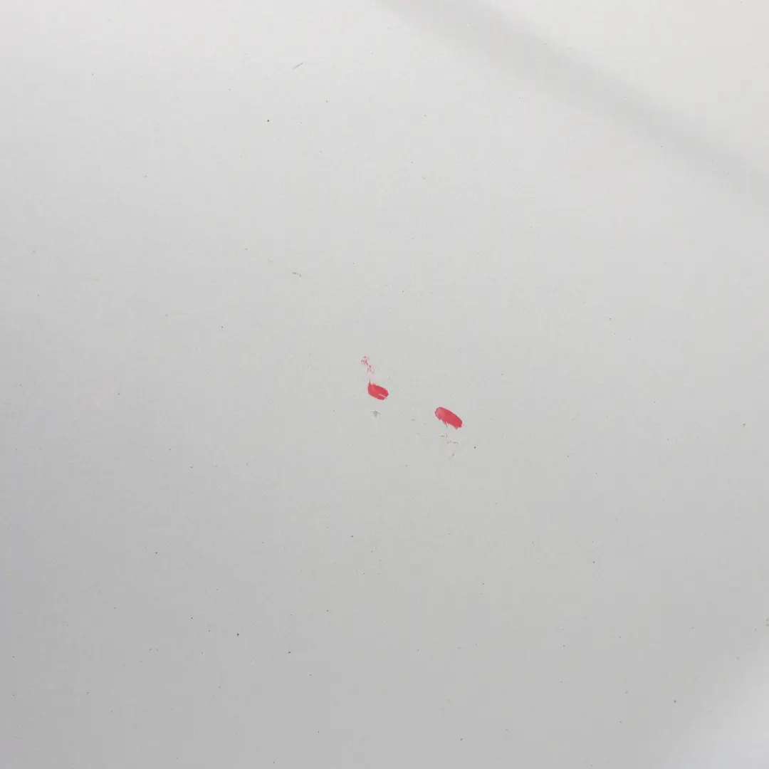 Panneau latéral de l'aile avant droite Iridium Silver - 775 pour Mercedes W204 à propos du numéro de pièce A2048801418 Mercedes W204 Panneau latéral de l'aile avant droite Iridium Silver - 775 - SKU A2048801418-IRS2 - Numéro de pièce A2048801418