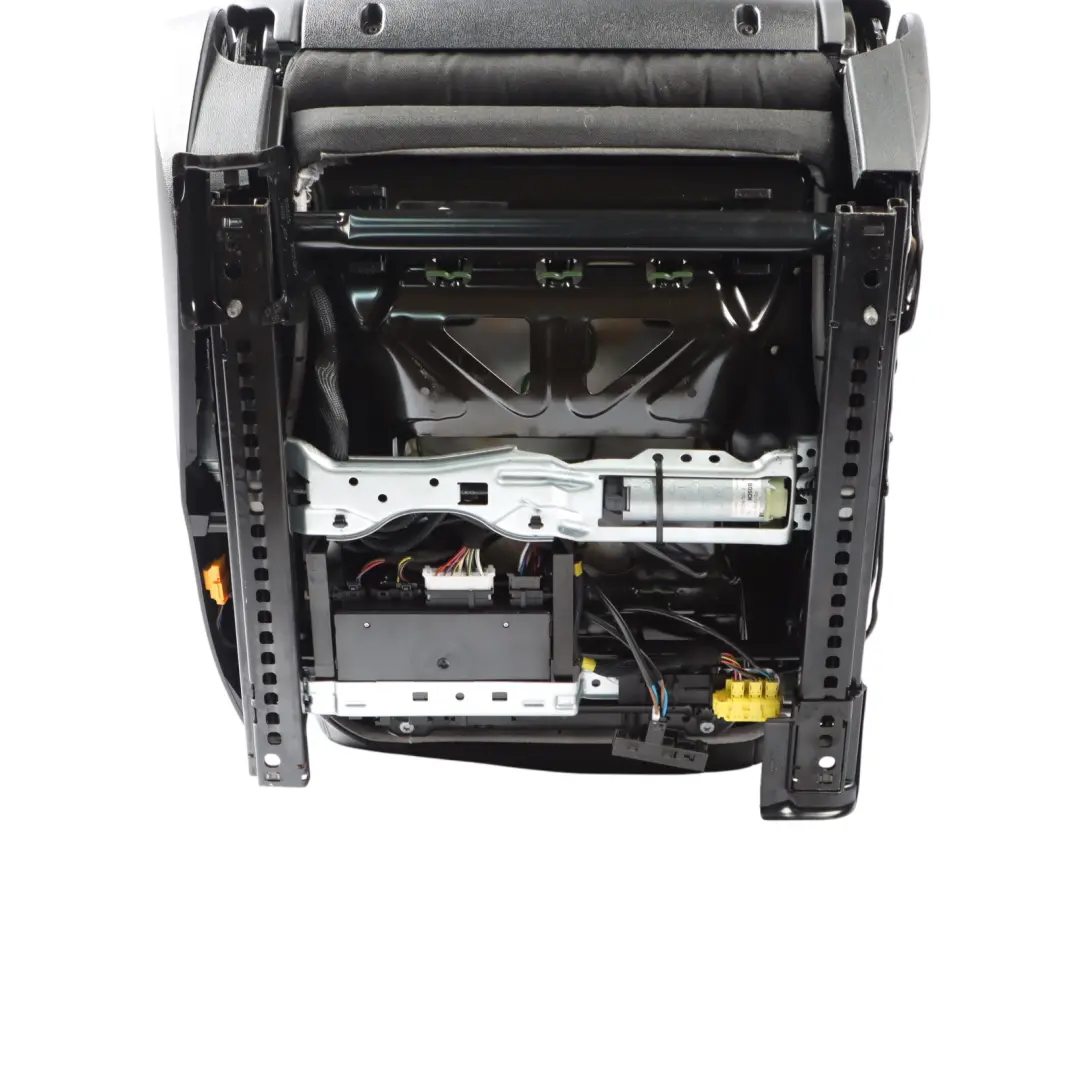 C63 AMG Asiento Delantero Izquierdo Calefacción Cuero Negro para Mercedes W204 con número de pieza A2049109747 Mercedes W204 C63 AMG Asiento Delantero Izquierdo Calefacción Cuero Negro - SKU A2049109747 - Número de pieza A2049109747