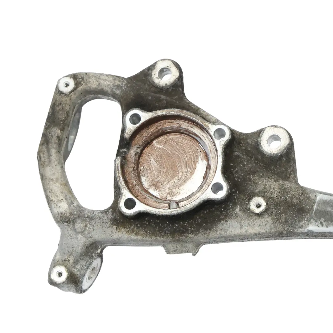 Mercedes W205 Cubo De Soporte De Rueda Delantera Derecha Eje De Suspensión - SKU A2053322200-4 - Número de pieza A2053322200