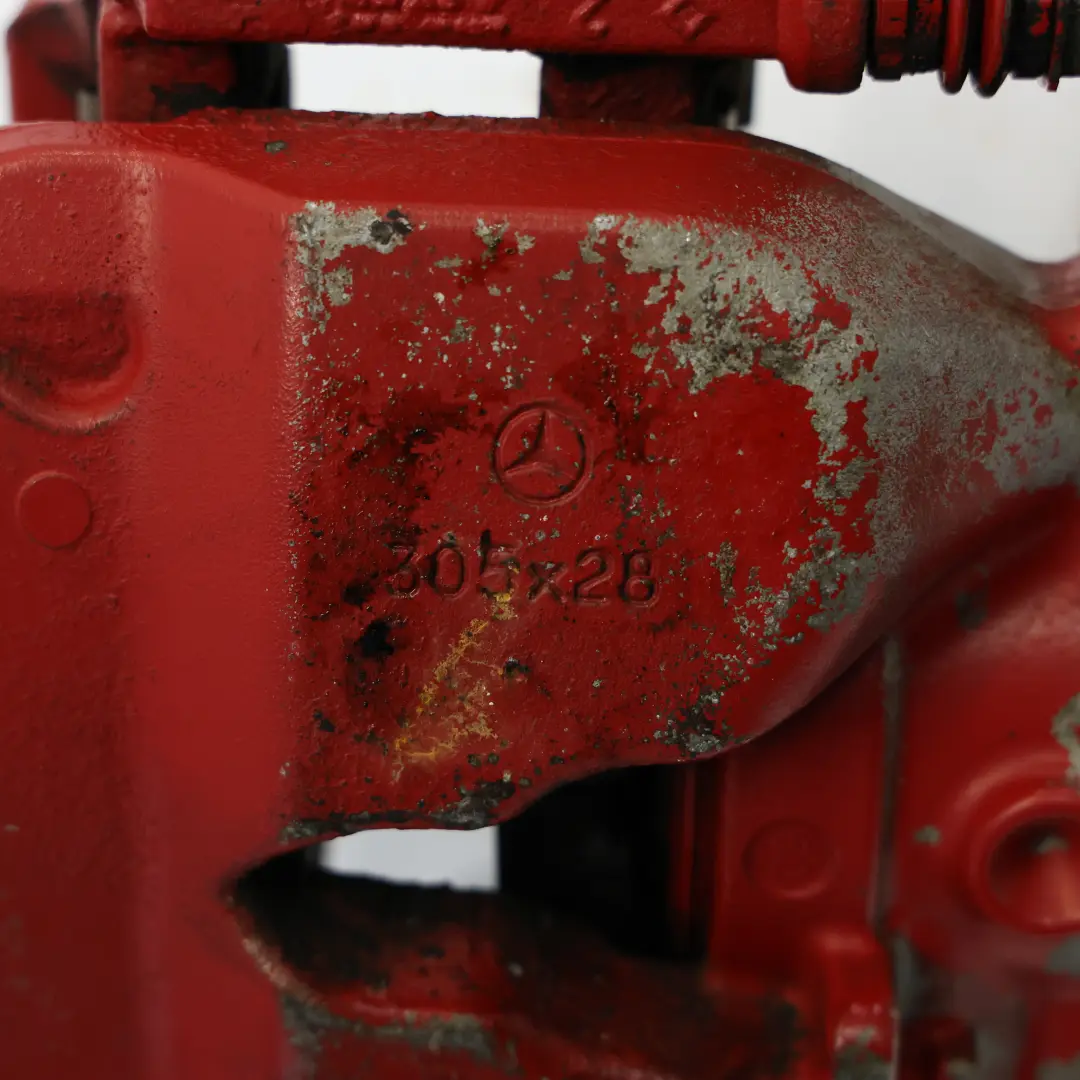 Zacisk Hamulcowy Przód Lewo 305X28mm do Mercedes W205 W213 o numerze A2054210181 Mercedes W205 W213 Zacisk Hamulcowy Przód Lewo 305X28mm - SKU A2054210181-1 - Numer Części A2054210181