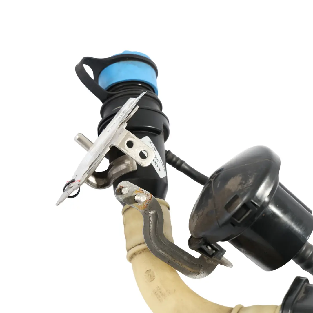 Tuyau De Remplissage De Réservoir De Carburant Diesel pour Mercedes W205 à propos du numéro de pièce A2054700426 Mercedes W205 Tuyau De Remplissage De Réservoir De Carburant Diesel - SKU A2054700426 - Numéro de pièce A2054700426