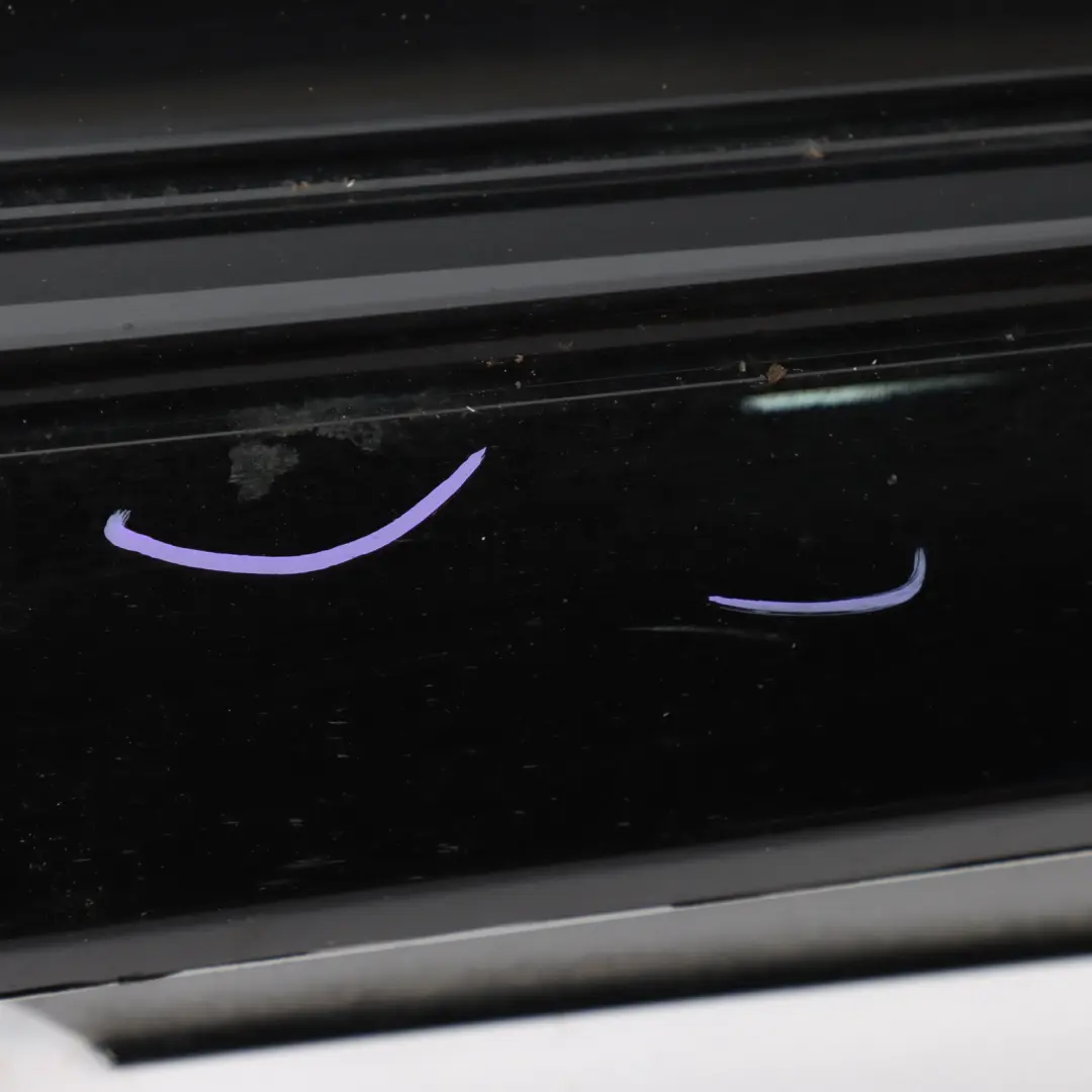 Mercedes W205 jupe latérale droite couvre seuil de porte noir obsidien 197 - SKU A2056981454-OB - Numéro de pièce A2056981454