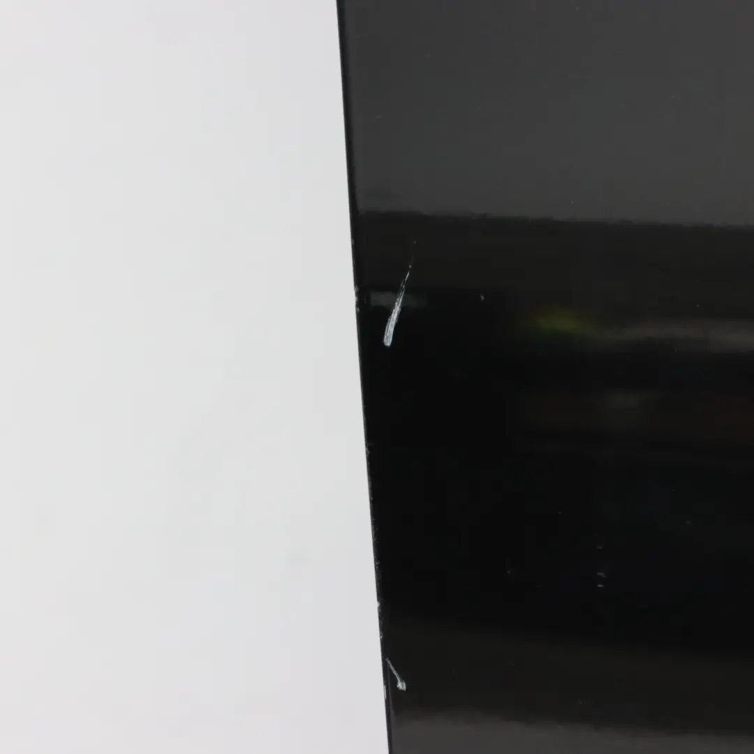 Drzwi Prawe Przednie Obsidian Black Czarny Metalik - 197 do Mercedes W205 o numerze A2057200205 Mercedes W205 Drzwi Prawe Przednie Obsidian Black Czarny Metalik - 197 - SKU A2057200205-OB - Numer Części A2057200205