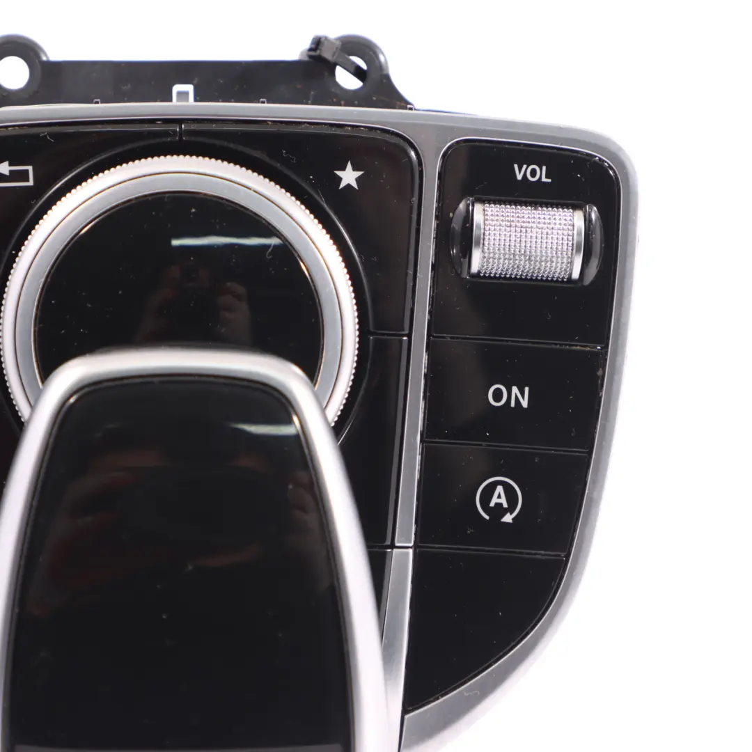 Konsole Schalter Panel Sat Navigation Knopf Controller für Mercedes W205 mit Teilenummer A2059006816 Mercedes W205 Konsole Schalter Panel Sat Navigation Knopf Controller - SKU A2059006816 - Teilenummer A2059006816