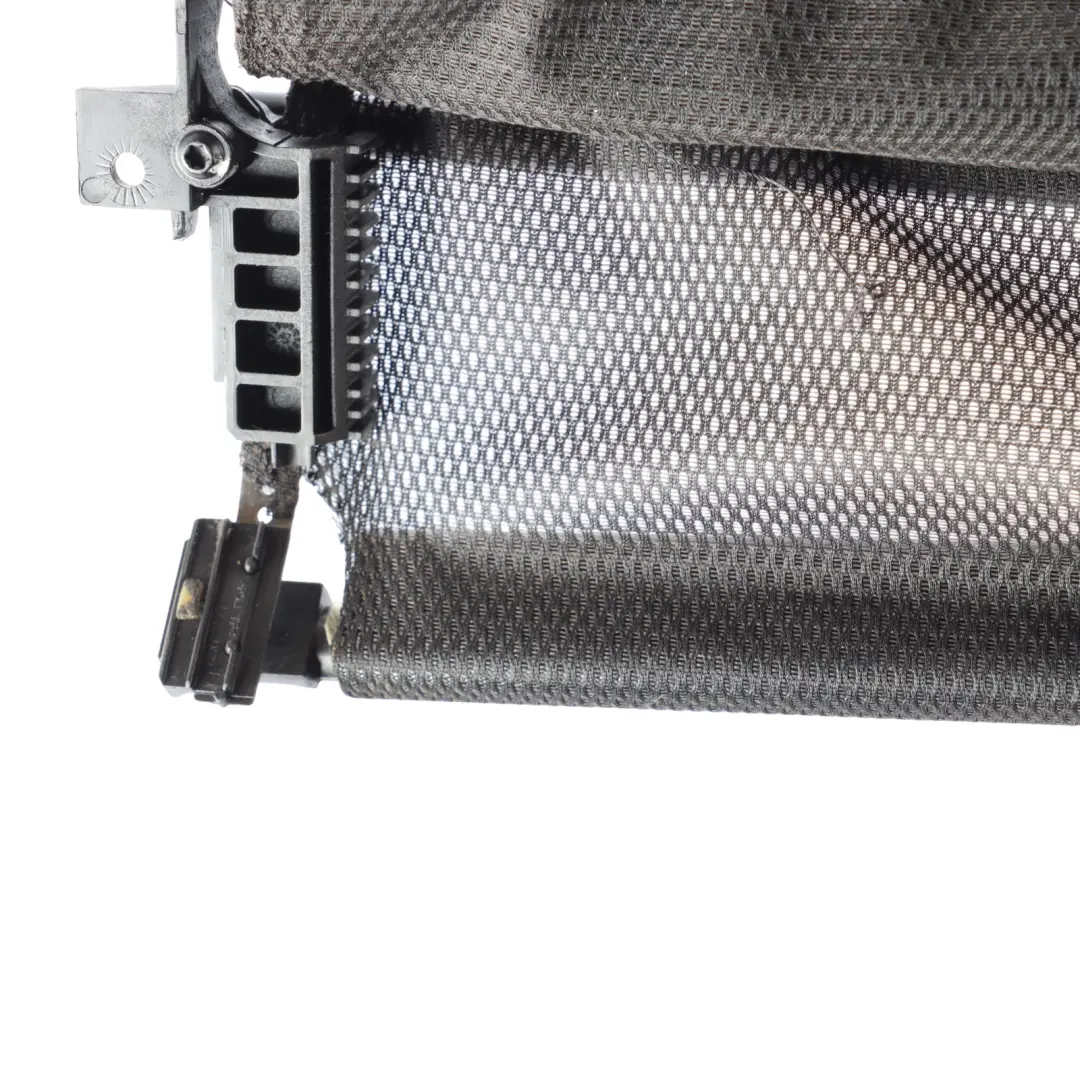 Panoramic Sunroof Roof Roller Blind Shade Negro para Mercedes C207 con número de pieza A20778000409 Mercedes C207 Panoramic Sunroof Roof Roller Blind Shade Negro - SKU A20778000409 - Número de pieza A20778000409