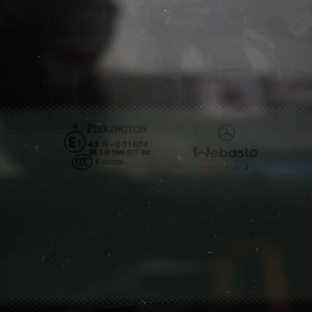 Vorderes Festes Panoramadach Glas Scheibe AS3 für Mercedes C204 C207 mit Teilenummer A2077800421 Mercedes C204 C207 Vorderes Festes Panoramadach Glas Scheibe AS3 - SKU A2077800421-1 - Teilenummer A2077800421