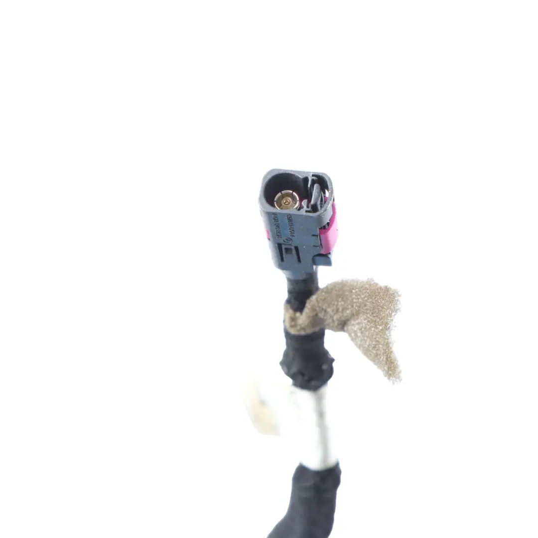 Roof Antenna Aerial Shark Iridium Silver Metallic 775 to Mercedes C219 with Part number A2118205575 Mercedes C219 Roof Antenna Aerial Shark Iridium Silver Metallic 775 - SKU A2118205575-IRS - Part number A2118205575