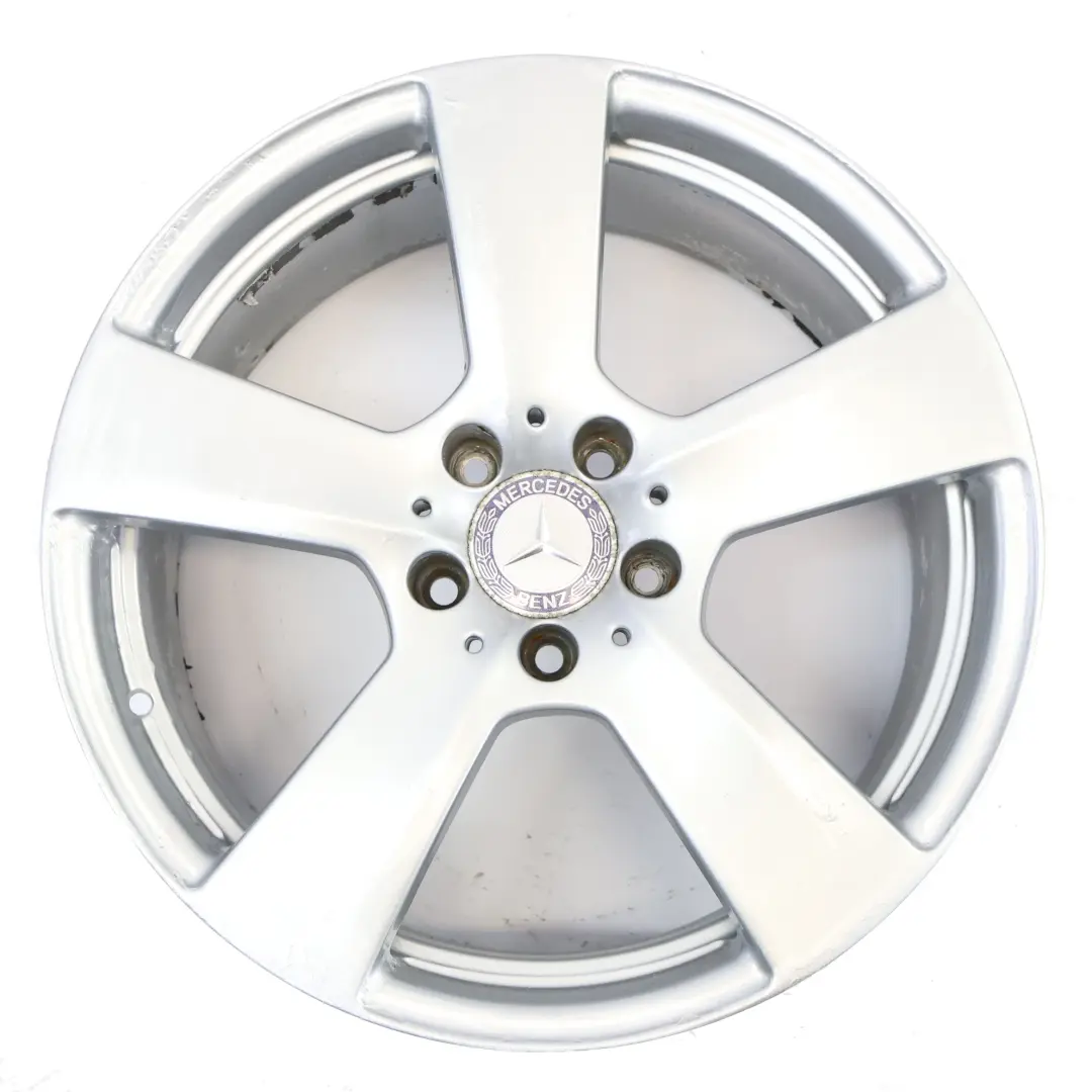 Essieu avant jante en alliage argente 18" ET:48 8,5J pour Mercedes W212 à propos du numéro de pièce A2124011302 Mercedes W212 Essieu avant jante en alliage argente 18" ET:48 8,5J - SKU A2124011302-1 - Numéro de pièce A2124011302