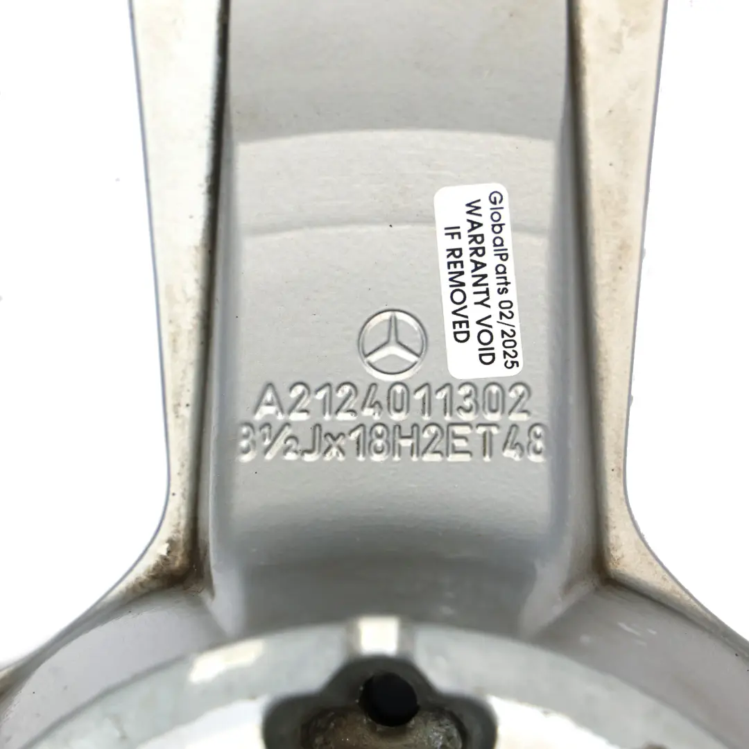 Eje Delantero Llanta Aleacion Plateada 18" ET:48 8,5J para Mercedes W212 con número de pieza A2124011302 Mercedes W212 Eje Delantero Llanta Aleacion Plateada 18" ET:48 8,5J - SKU A2124011302-2 - Número de pieza A2124011302