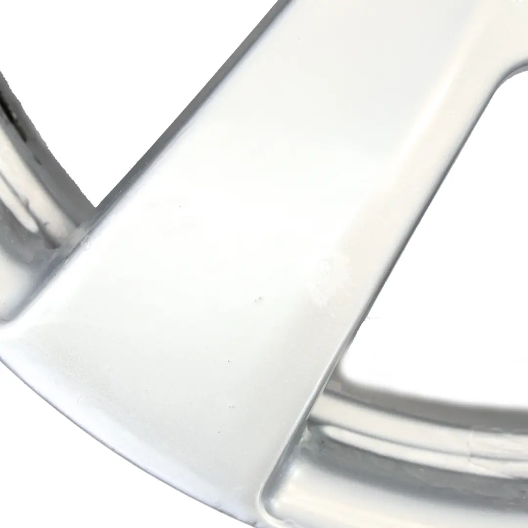 Eje Delantero Llanta Aleacion Plateada 18" ET:48 8,5J para Mercedes W212 con número de pieza A2124011302 Mercedes W212 Eje Delantero Llanta Aleacion Plateada 18" ET:48 8,5J - SKU A2124011302-2 - Número de pieza A2124011302