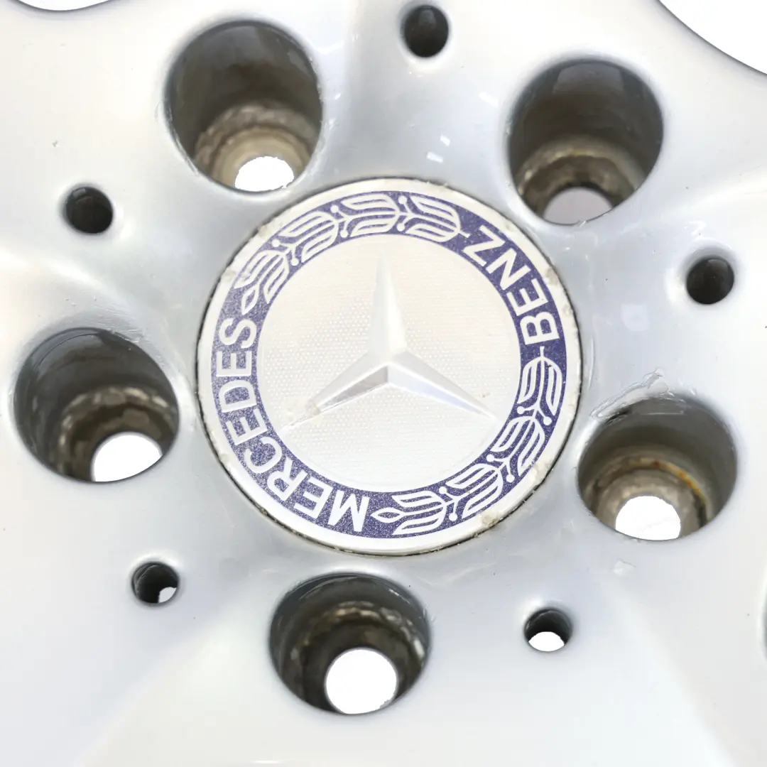 Mercedes W212 Eje trasero de Plata Llanta de Aleacion 18 "ET: 54 9J - SKU A2124011402-2 - Número de pieza A2124011402