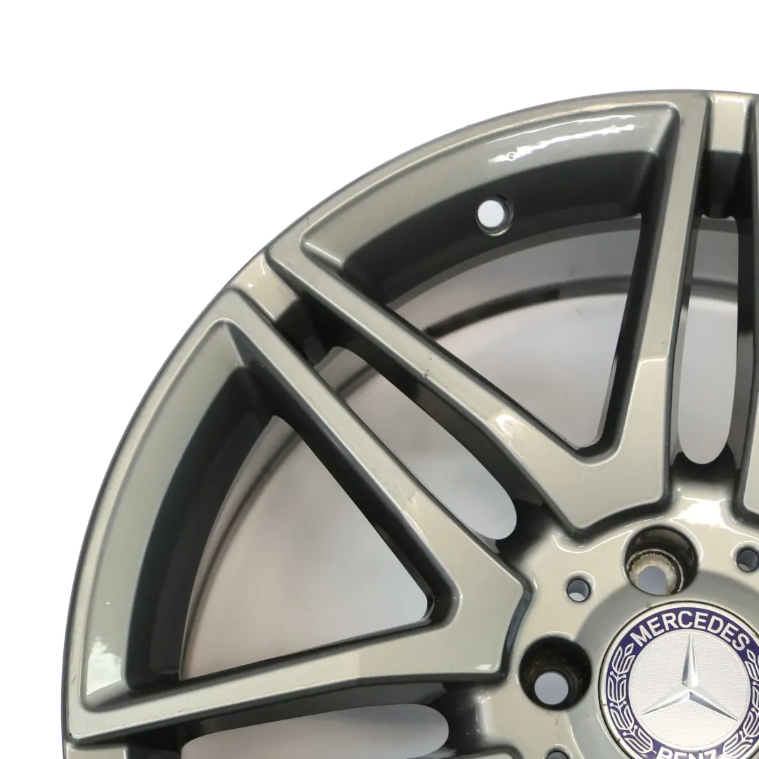 W207 C207 Cerchio In Lega 19" AMG 7 A Doppio Raggio per Mercedes con numero di parte A2124011900 Mercedes W207 C207 Cerchio In Lega 19" AMG 7 A Doppio Raggio - SKU A2124011900-1 - Numero di parte A2124011900