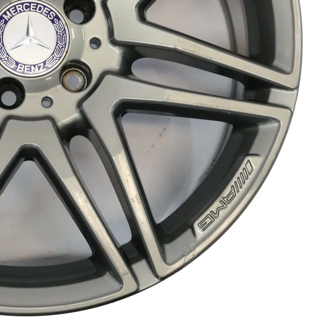 Jante En Alliage Mercedes-Benz W207 C207 19" AMG 7 Doubles Rayons pour à propos du numéro de pièce A2124011900 Jante En Alliage Mercedes-Benz W207 C207 19" AMG 7 Doubles Rayons - SKU A2124011900-1 - Numéro de pièce A2124011900