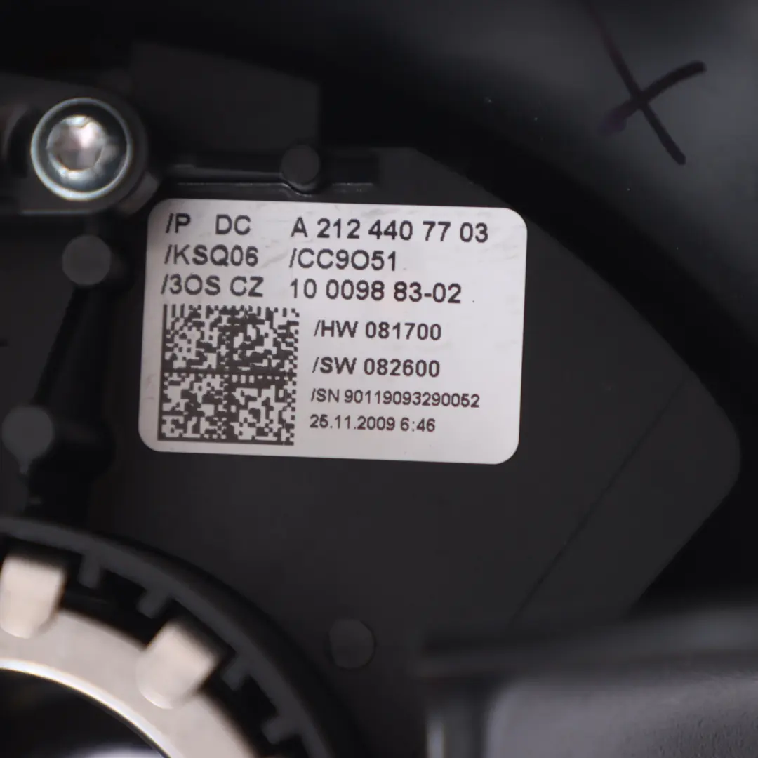 Manetki Przełączniki Kolumny Kierowniczej do Mercedes W212 o numerze A2124407703 Mercedes W212 Manetki Przełączniki Kolumny Kierowniczej - SKU A2124407703 - Numer Części A2124407703