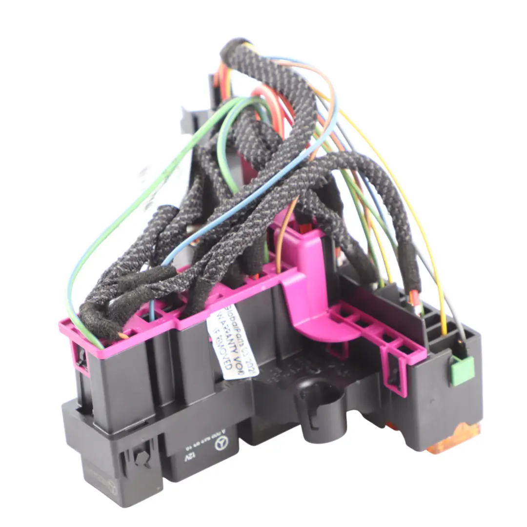 Fuse Box Housing Relay Unit Module to Mercedes W212 with Part number A2125400072 Mercedes W212 Fuse Box Housing Relay Unit Module - SKU A2125400072 - Part number A2125400072
