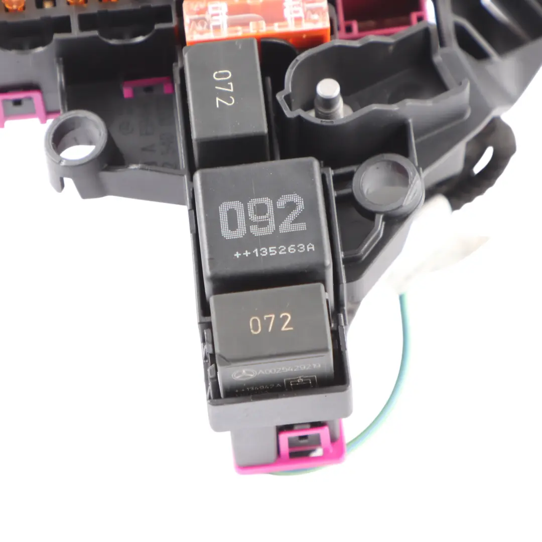 Fuse Box Housing Relay Unit Module to Mercedes W212 with Part number A2125400072 Mercedes W212 Fuse Box Housing Relay Unit Module - SKU A2125400072 - Part number A2125400072