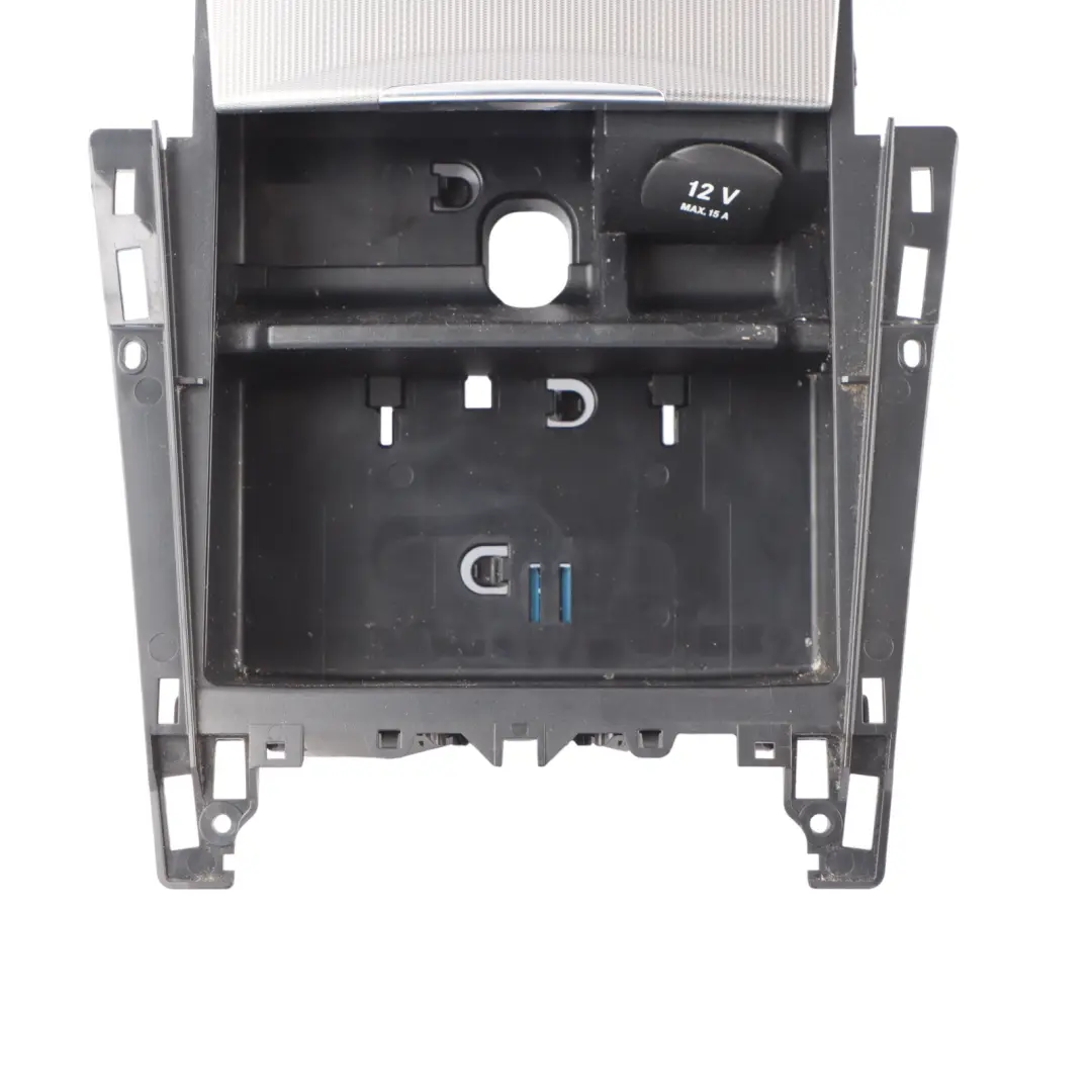 Mercedes W212 Centro Almacenamiento Consola Cenicero Recortar Plata - SKU A2126809750 - Número de pieza A2126809750