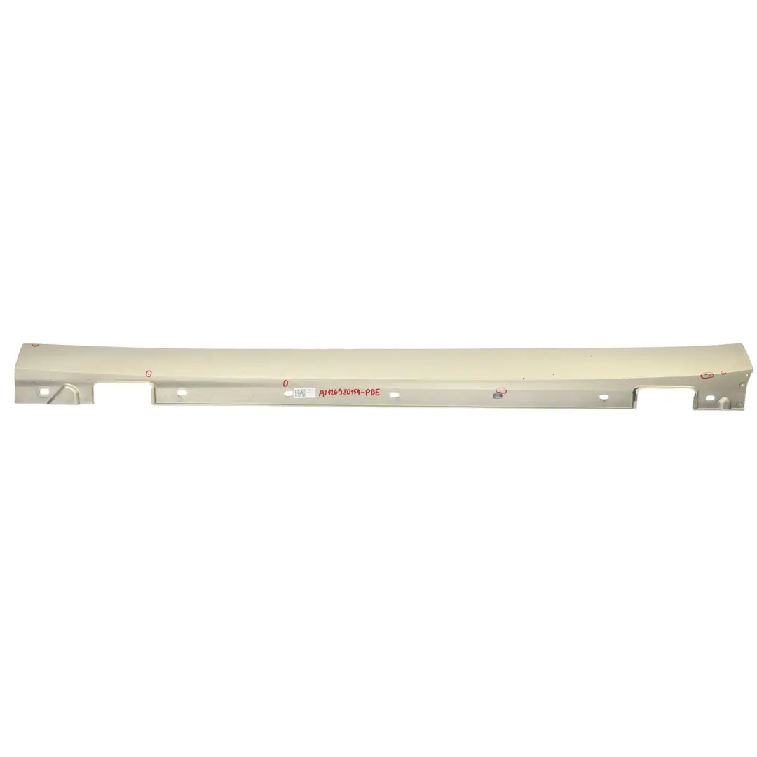 Copertura Gonna Laterale Sinistra Pearl Beige Metallic - 794 per Mercedes W212 con numero di parte A2126980154 Mercedes W212 Copertura Gonna Laterale Sinistra Pearl Beige Metallic - 794 - SKU A2126980154-PBE - Numero di parte A2126980154