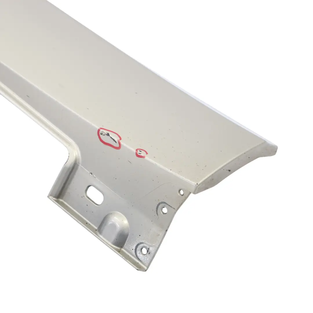 Faldón Lateral Izquierdo Panel De Umbral Pearl Beige Metallic 794 para Mercedes W212 con número de pieza A2126980154 Mercedes W212 Faldón Lateral Izquierdo Panel De Umbral Pearl Beige Metallic 794 - SKU A2126980154-PBE - Número de pieza A2126980154