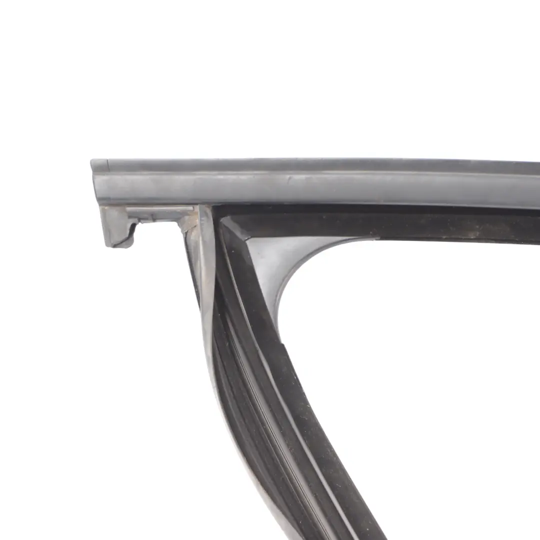 Joint De Guide De Vitre De Porte Avant Droite pour Mercedes W212 à propos du numéro de pièce A2127250425 Mercedes W212 Joint De Guide De Vitre De Porte Avant Droite - SKU A2127250425 - Numéro de pièce A2127250425