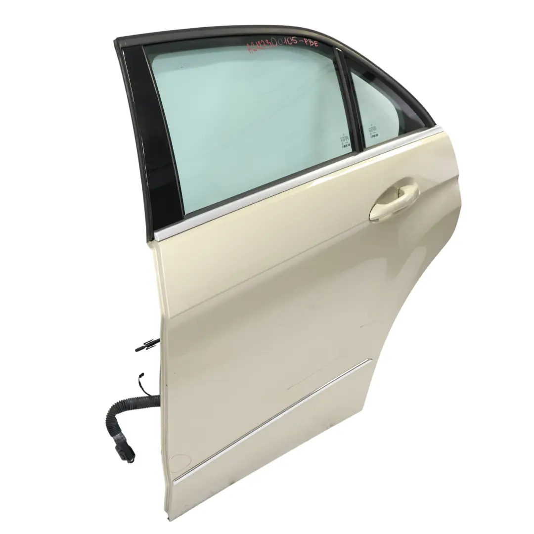 Puerta Trasera Izquierda Tapa Panel Pearl Beige Metallic - 794 para Mercedes W212 con número de pieza A2127300105 Mercedes W212 Puerta Trasera Izquierda Tapa Panel Pearl Beige Metallic - 794 - SKU A2127300105-PBE - Número de pieza A2127300105