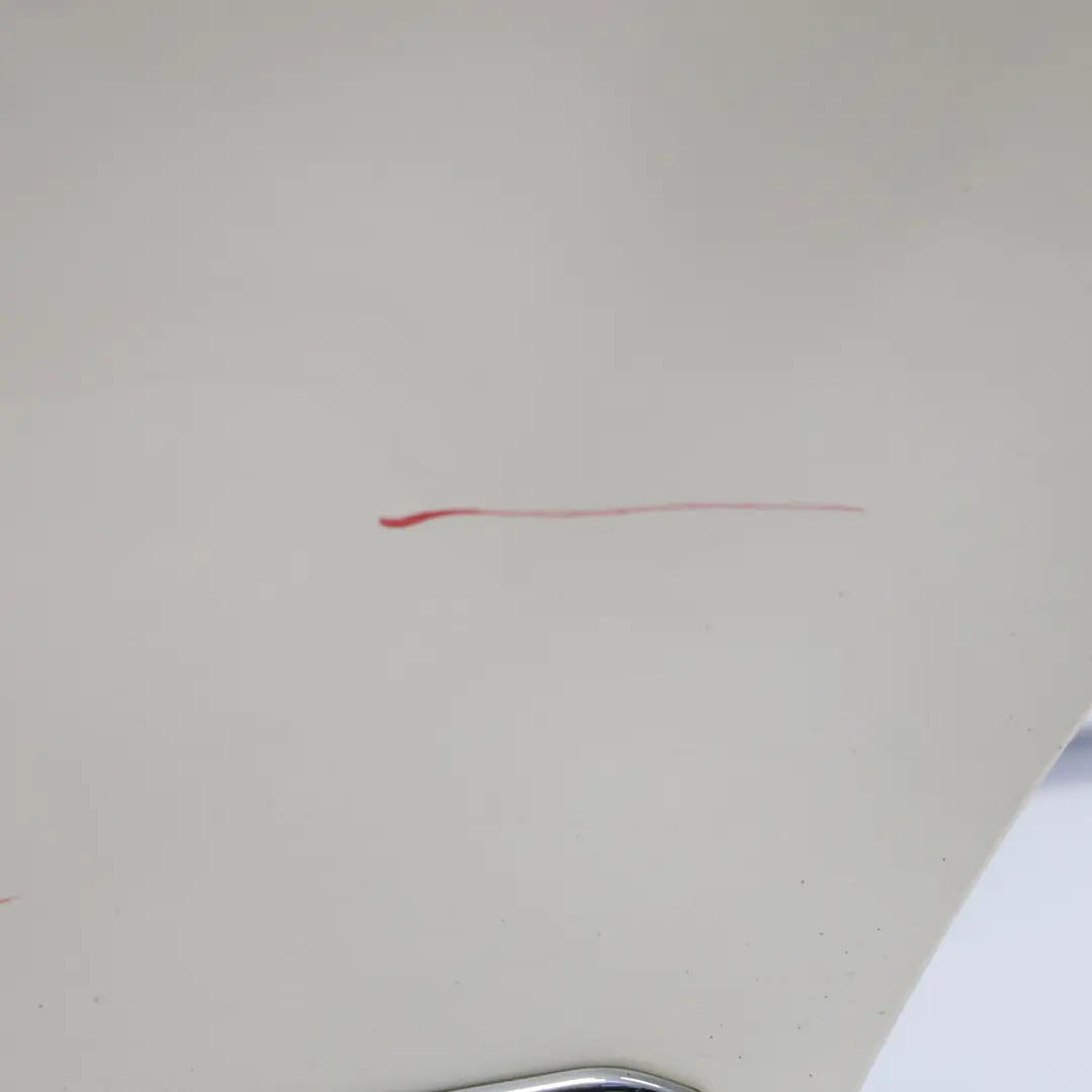 Puerta Trasera Izquierda Tapa Panel Pearl Beige Metallic - 794 para Mercedes W212 con número de pieza A2127300105 Mercedes W212 Puerta Trasera Izquierda Tapa Panel Pearl Beige Metallic - 794 - SKU A2127300105-PBE - Número de pieza A2127300105