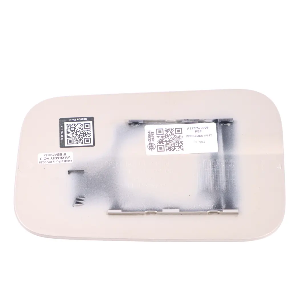 Mercedes W212 Couvercle Bouchon Réservoir Carburant Beige Nacré 794 - SKU A2127570006-PBE - Numéro de pièce A2127570006