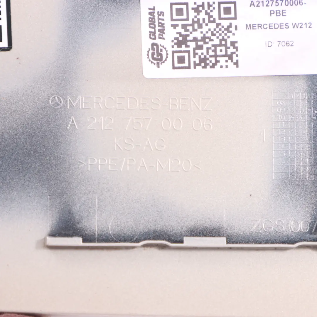 Mercedes W212 Klapka Wlewu Paliwa Perłowy Beż Metalik 794 - SKU A2127570006-PBE - Numer Części A2127570006