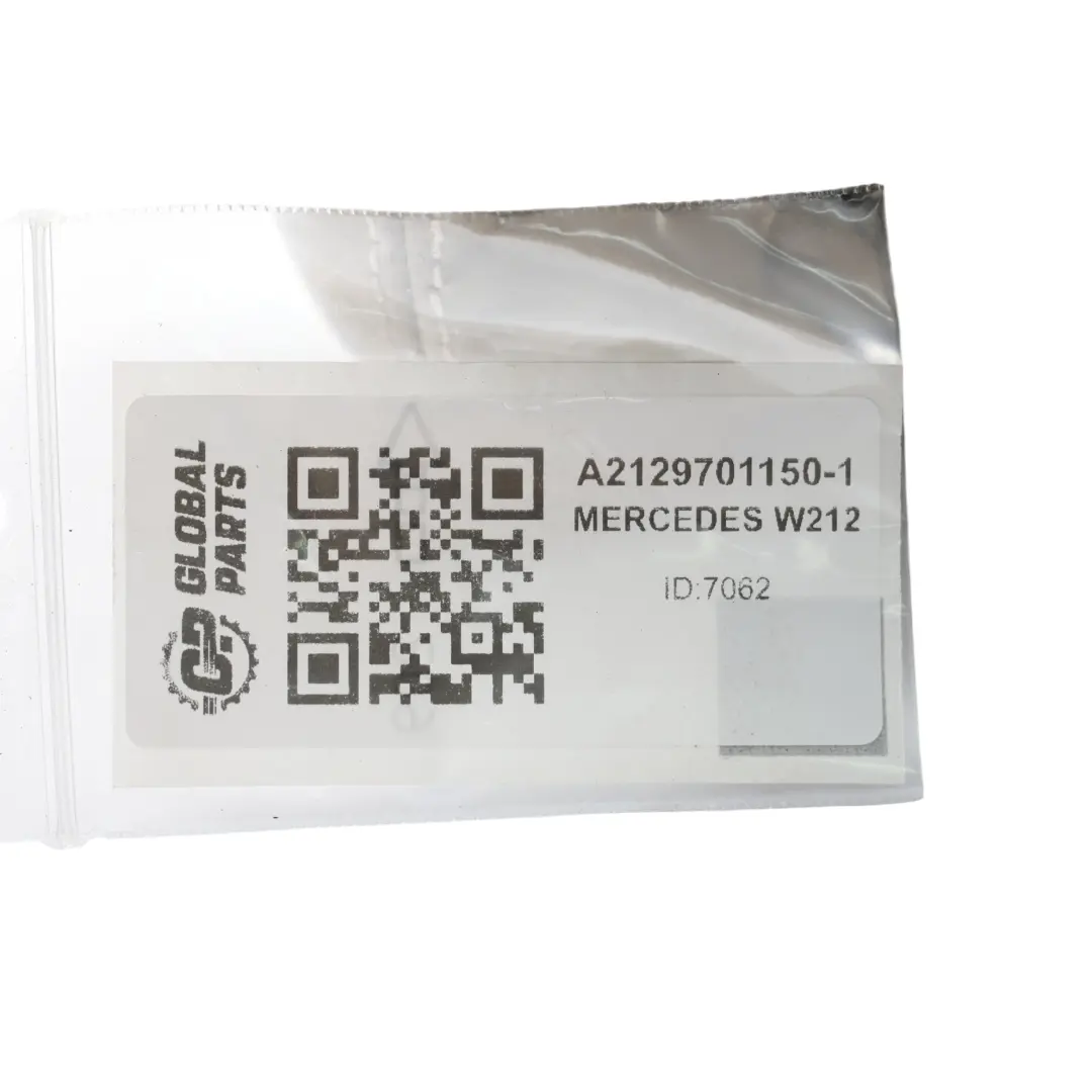 Mercedes W212 Reposacabezas Asiento Trasero Reposacabezas Central Medio Beige - SKU A2129701150-1 - Número de pieza A2129701150