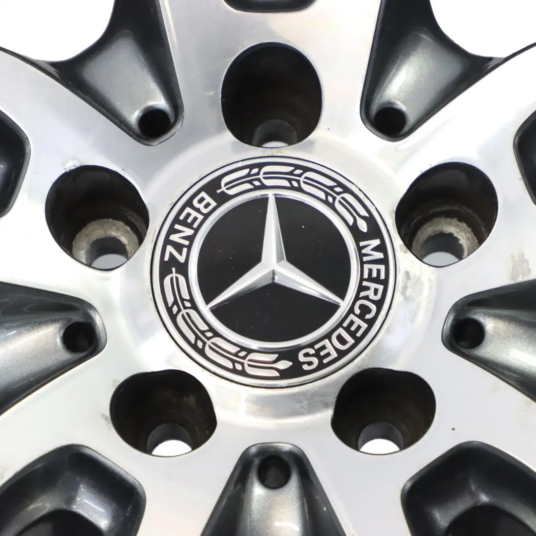 Llanta de aleación Mercedes W213 C238 5 radios dobles 19" 8J ET:43 para con número de pieza A2134012000 Llanta de aleación Mercedes W213 C238 5 radios dobles 19" 8J ET:43 - SKU A2134012000-1 - Número de pieza A2134012000