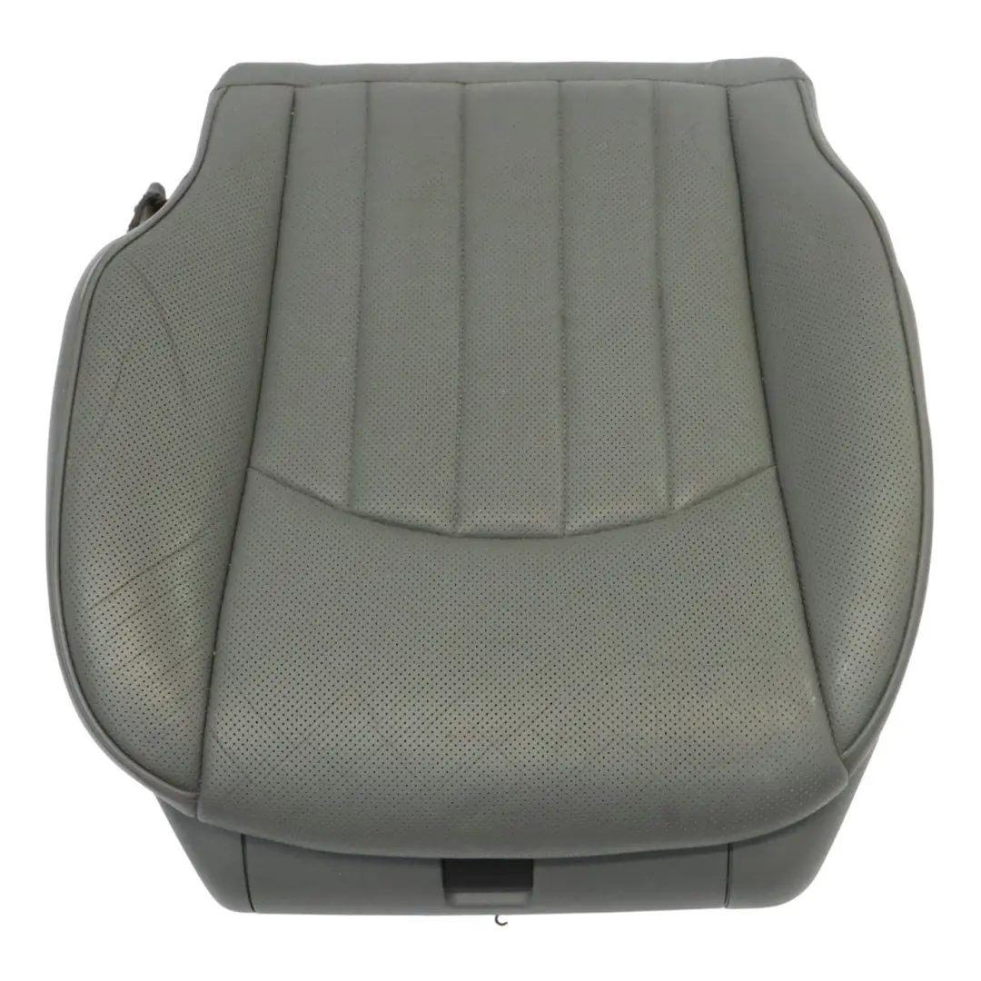 Funda Asiento Delantero Derecho Calefactable Forro Cuero Gris para Mercedes C219 con número de pieza A2199100446 Mercedes C219 Funda Asiento Delantero Derecho Calefactable Forro Cuero Gris - SKU A2199100446 - Número de pieza A2199100446