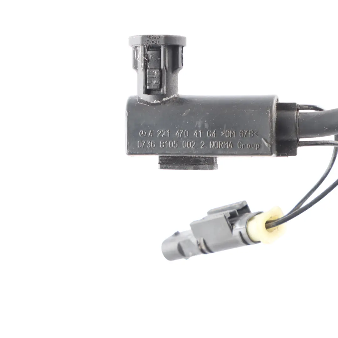 Evaporative System Line Additive Line to Mercedes W221 Rear with Part number A2214704164 Mercedes W221 Rear Evaporative System Line Additive Line - SKU A2214704164 - Part number A2214704164