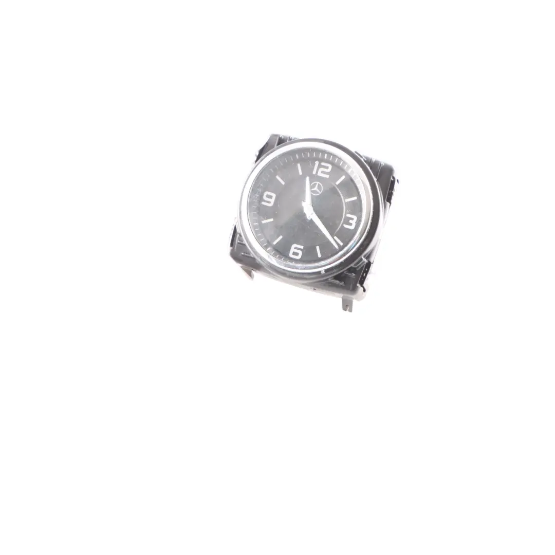 Reloj Analógico Salpicadero Interior para Mercedes W205 con número de pieza A2228270300 Mercedes W205 Reloj Analógico Salpicadero Interior - SKU A2228270300 - Número de pieza A2228270300