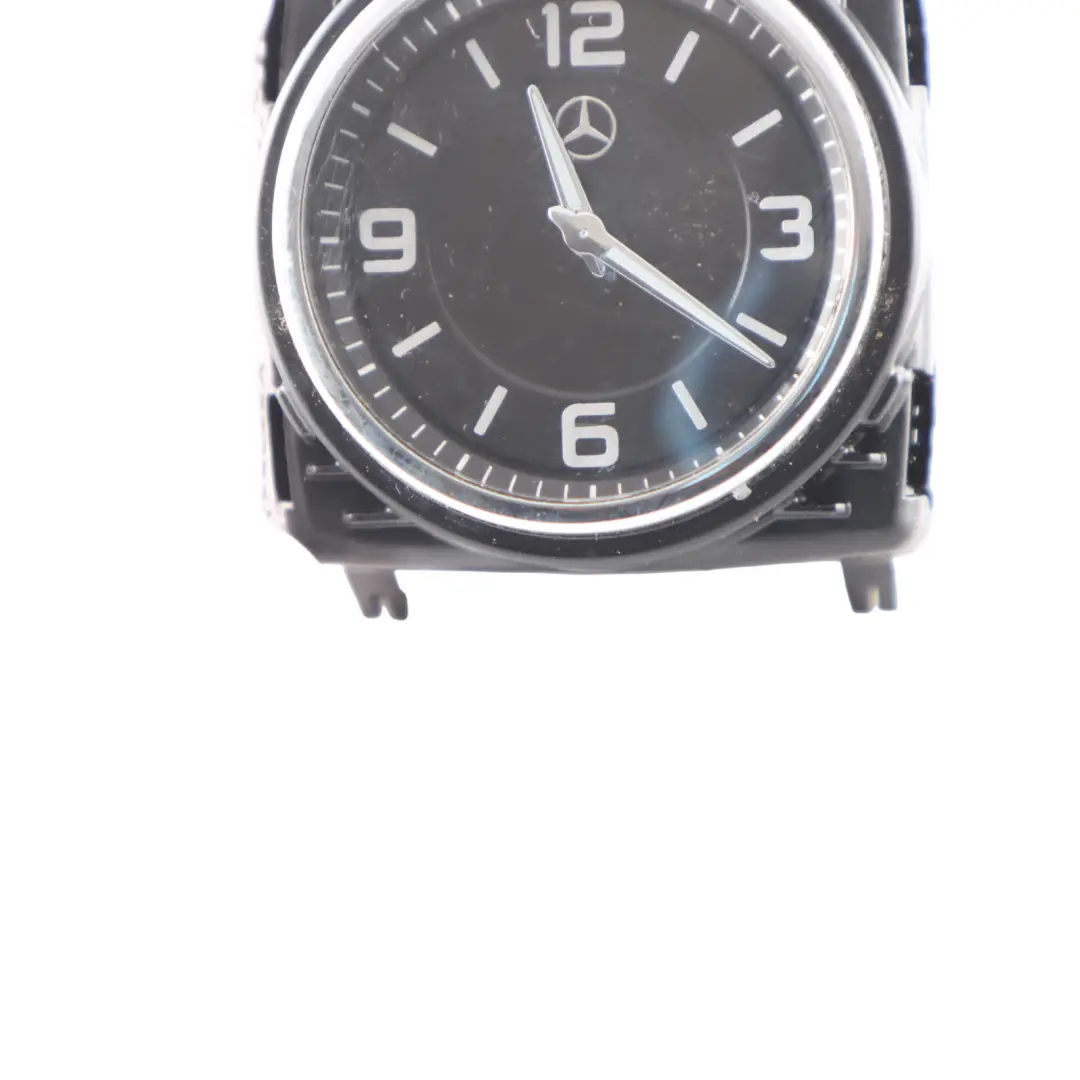 Mercedes W205 Orologio Analogico Cruscotto Interno - SKU A2228270300 - Numero di parte A2228270300