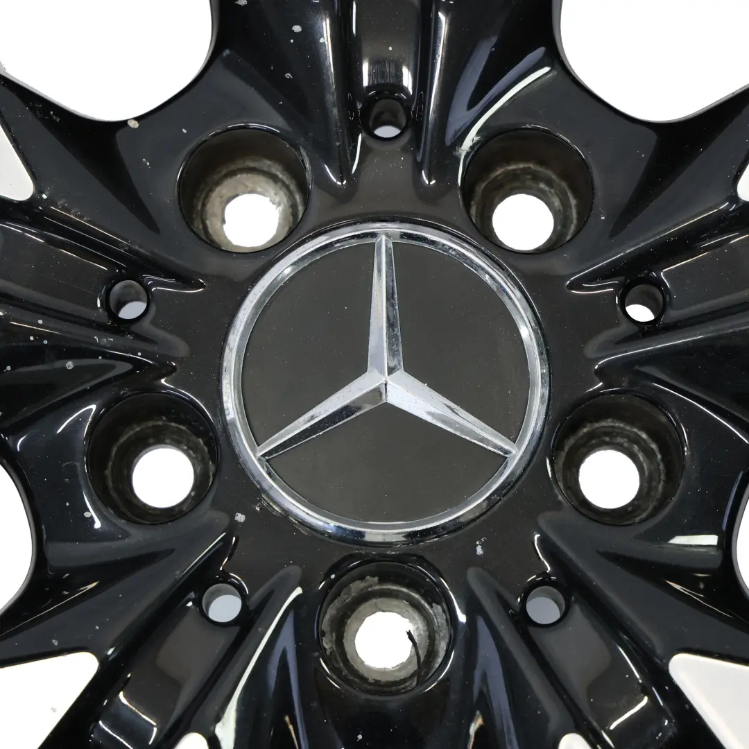 Leichtmetallfelge 18" ET:52 7,5J 5 Doppelspeiche für Mercedes W176 mit Teilenummer A2464010402 Mercedes W176 Leichtmetallfelge 18" ET:52 7,5J 5 Doppelspeiche - SKU A2464010402-1 - Teilenummer A2464010402