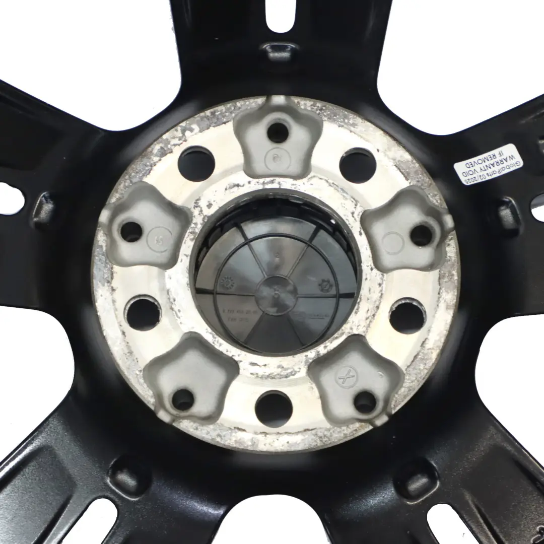 Cerchio in lega nero 18" ET:52 7,5J 5 doppie razze per Mercedes W176 con numero di parte A2464010402 Mercedes W176 Cerchio in lega nero 18" ET:52 7,5J 5 doppie razze - SKU A2464010402-3 - Numero di parte A2464010402