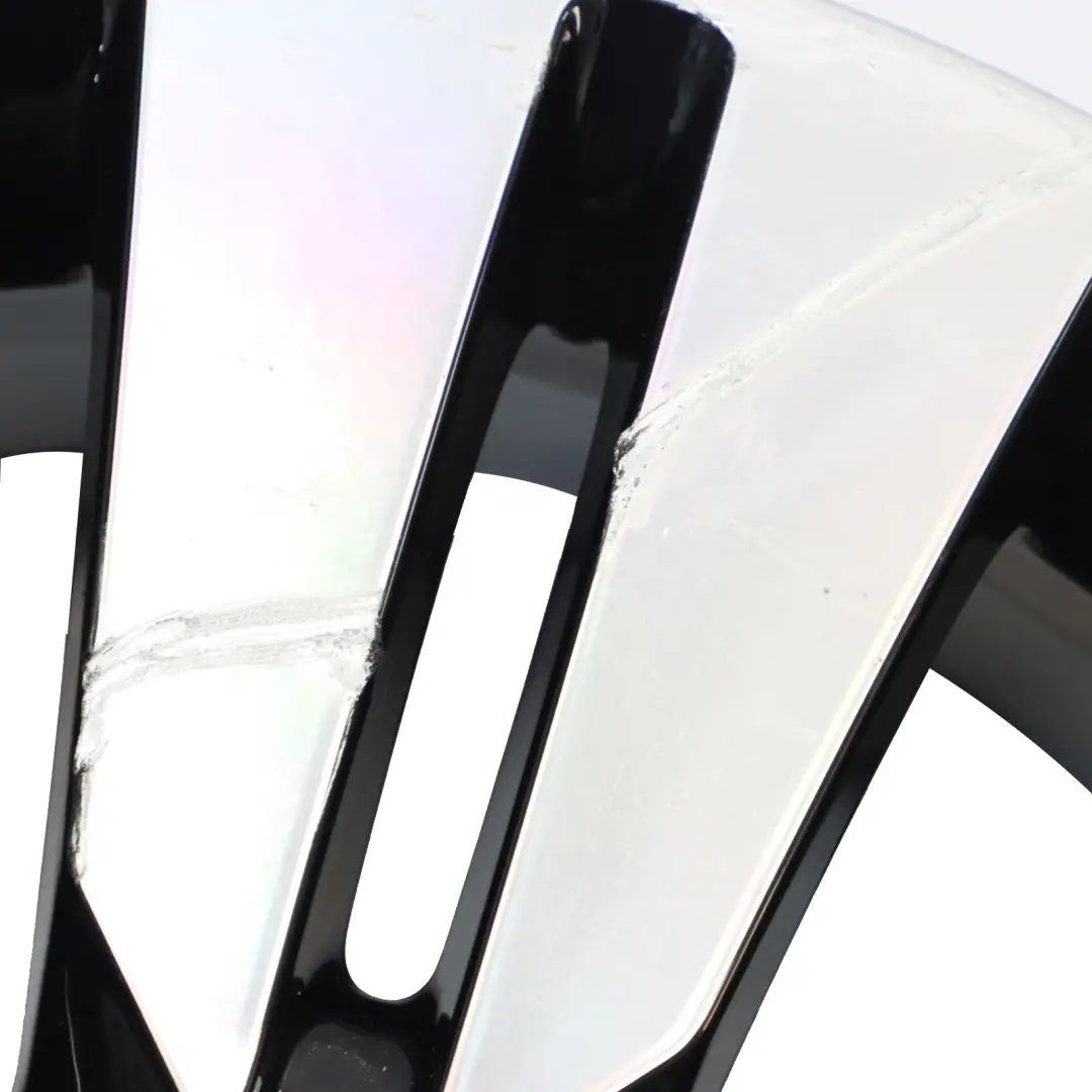 Llanta aleación negra 18" ET:52 7,5J 5 Radios dobles para Mercedes W176 con número de pieza A2464010402 Mercedes W176 Llanta aleación negra 18" ET:52 7,5J 5 Radios dobles - SKU A2464010402-3 - Número de pieza A2464010402