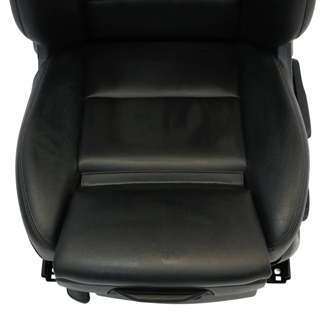Siège avant Mercedes W176 chauffant gauche Simili cuir noir pour à propos du numéro de pièce A2469105702 Siège avant Mercedes W176 chauffant gauche Simili cuir noir - SKU A2469105702-3 - Numéro de pièce A2469105702