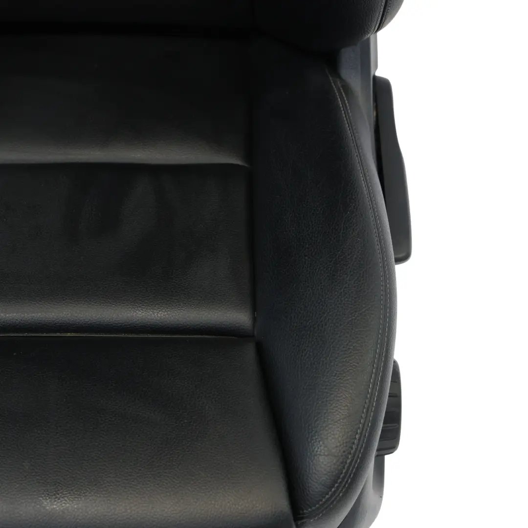 Mercedes W176 Fotel Lewy Przód Podgrzewany Imitacja Skóry Sztuczna Czarny - SKU A2469105702-3 - Numer Części A2469105702