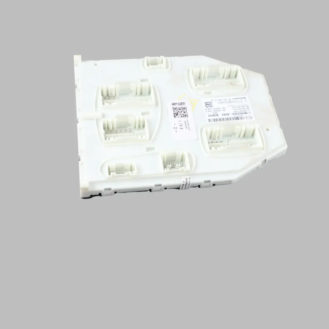Module Mercedes CLA C118 W177 W247 Body Control Unit ECU to BCM V2 with Part number A2479001406 BCM V2 Module Mercedes CLA C118 W177 W247 Body Control Unit ECU - SKU A2479001406 - Part number A2479001406