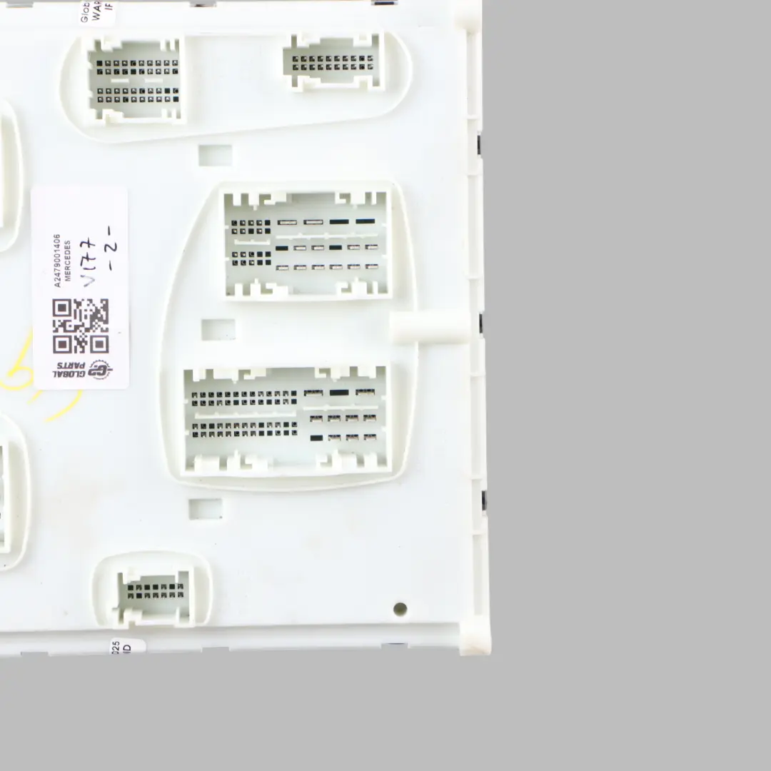 Module Mercedes CLA C118 W177 W247 Body Control Unit ECU to BCM V2 with Part number A2479001406 BCM V2 Module Mercedes CLA C118 W177 W247 Body Control Unit ECU - SKU A2479001406 - Part number A2479001406