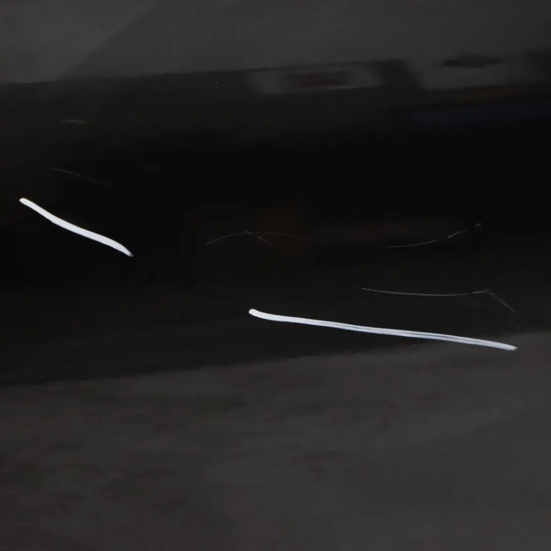 Porta anteriore destra Obsidian Black Metallic - 197 per Mercedes X253 con numero di parte A2537200405 Mercedes X253 Porta anteriore destra Obsidian Black Metallic - 197 - SKU A2537200405-OB - Numero di parte A2537200405