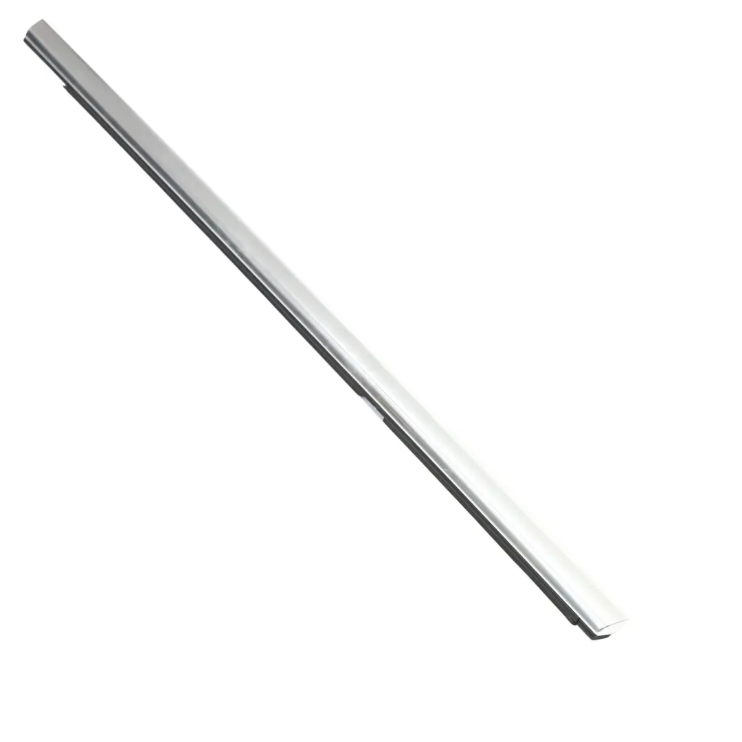 Finestra Modanatura Porta Posteriore Trim Destra per Mercedes GLC X253 con numero di parte A2537300224 Mercedes GLC X253 Finestra Modanatura Porta Posteriore Trim Destra - SKU A2537300224 - Numero di parte A2537300224