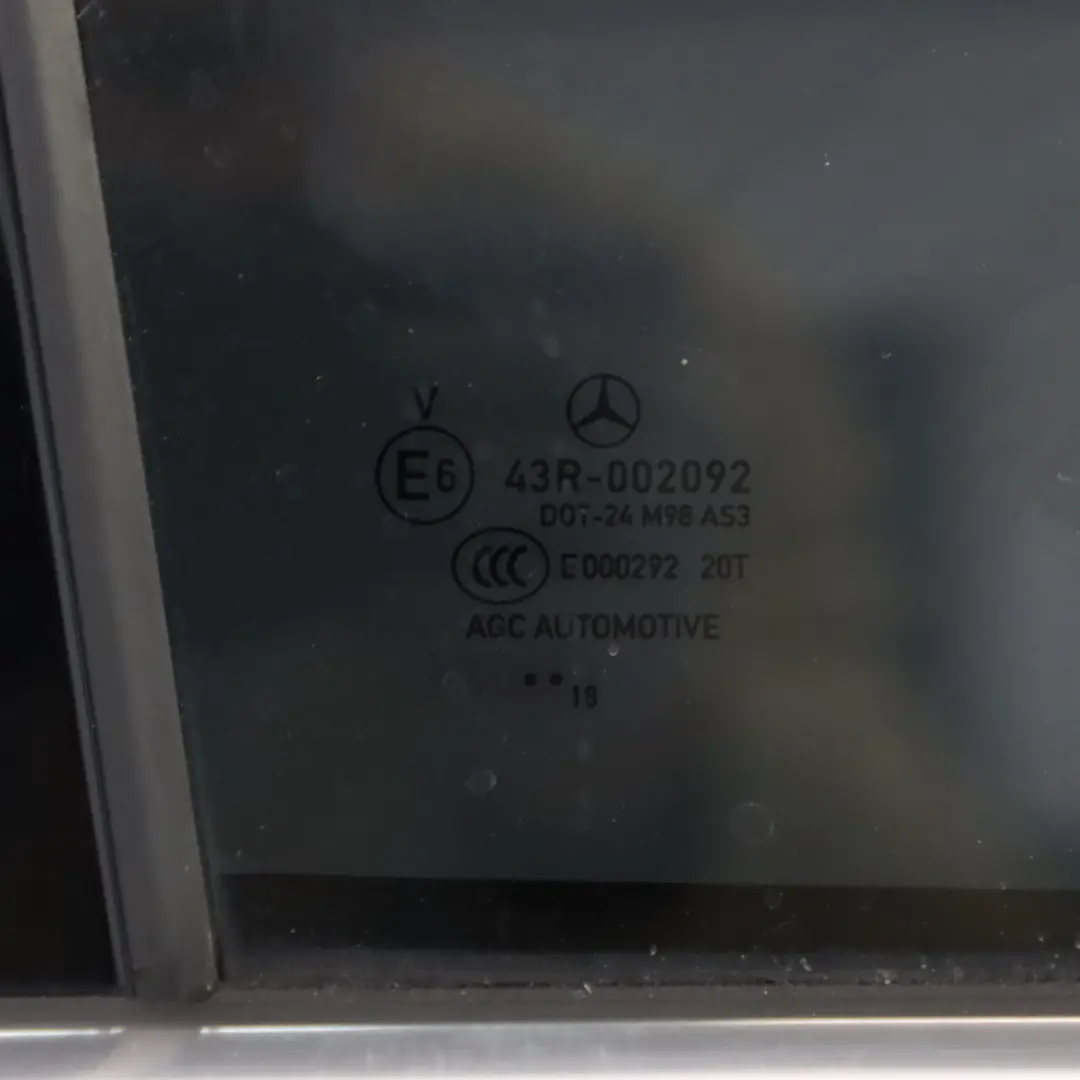 Arrière Droite Noir Obsidien Métallisé - 197 pour Mercedes X253 Porte à propos du numéro de pièce A2537307404 Mercedes X253 Porte Arrière Droite Noir Obsidien Métallisé - 197 - SKU A2537307404-OB - Numéro de pièce A2537307404