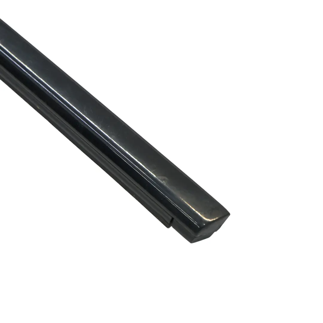 Mercedes C253 Joint D'Étanchéité De Porte Avant Droite - SKU A2537308604 - Numéro de pièce A2537308604