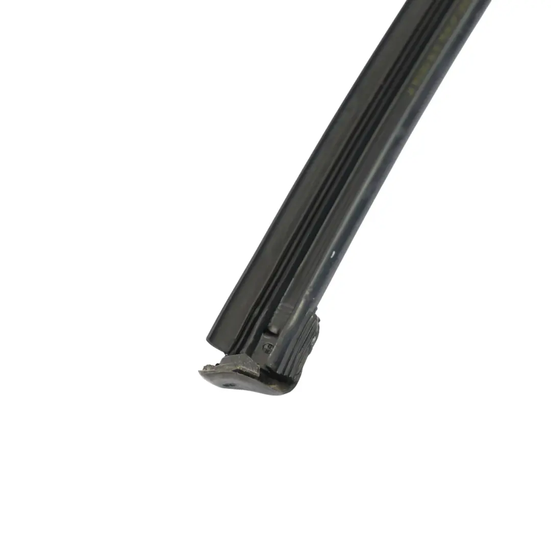 Tür Fenster Rahmen Dichtung Gummi Hinten Rechts für Mercedes C253 mit Teilenummer A2537352200 Mercedes C253 Tür Fenster Rahmen Dichtung Gummi Hinten Rechts - SKU A2537352200 - Teilenummer A2537352200